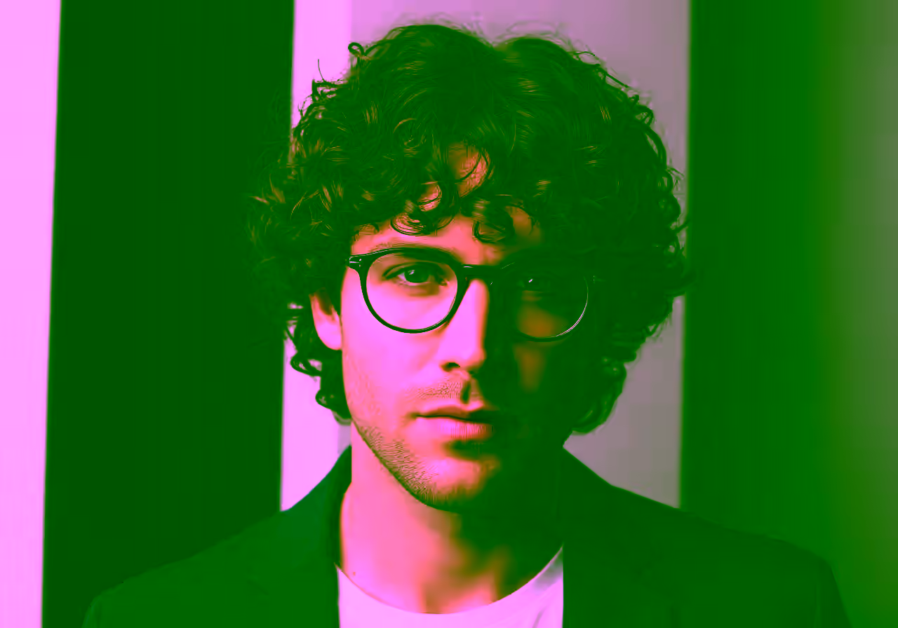 Curly Curtains hairstyle for men 2026 — curly hairstyles variation, best for all faces + 3a–3c curls, modern barbering by Master Stylist Jessica Hamilton