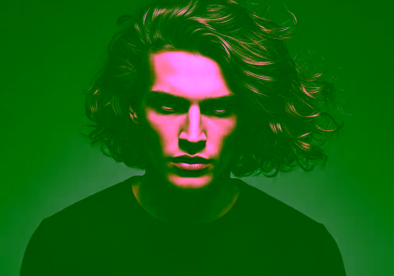 Curly Mid-Length Flow hairstyle for men 2026 — curly hairstyles variation, best for oval, heart faces + 3b–3c curls, modern barbering by Master Stylist Jessica Hamilton
