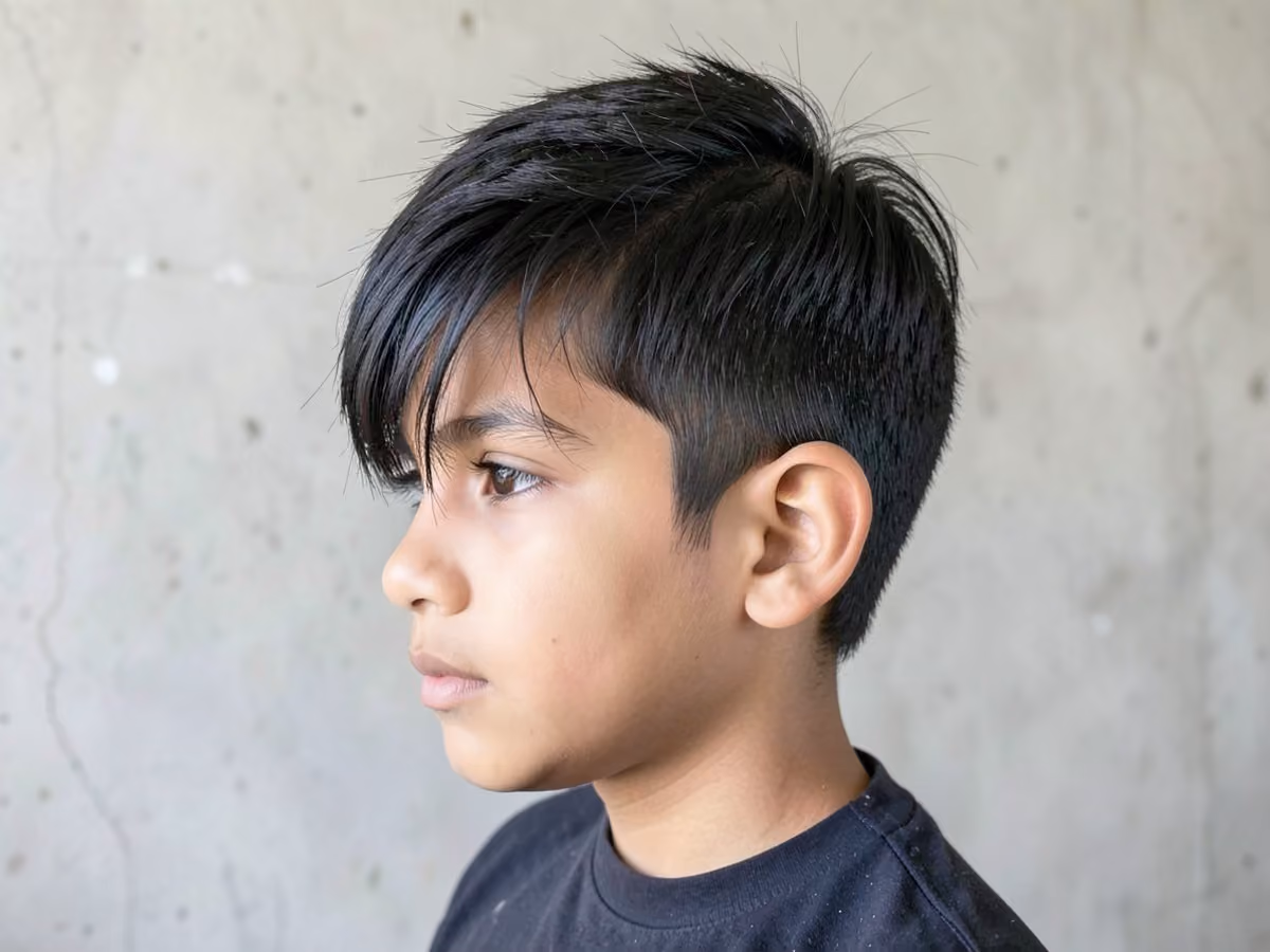 Boy with an e-boy wolf cut