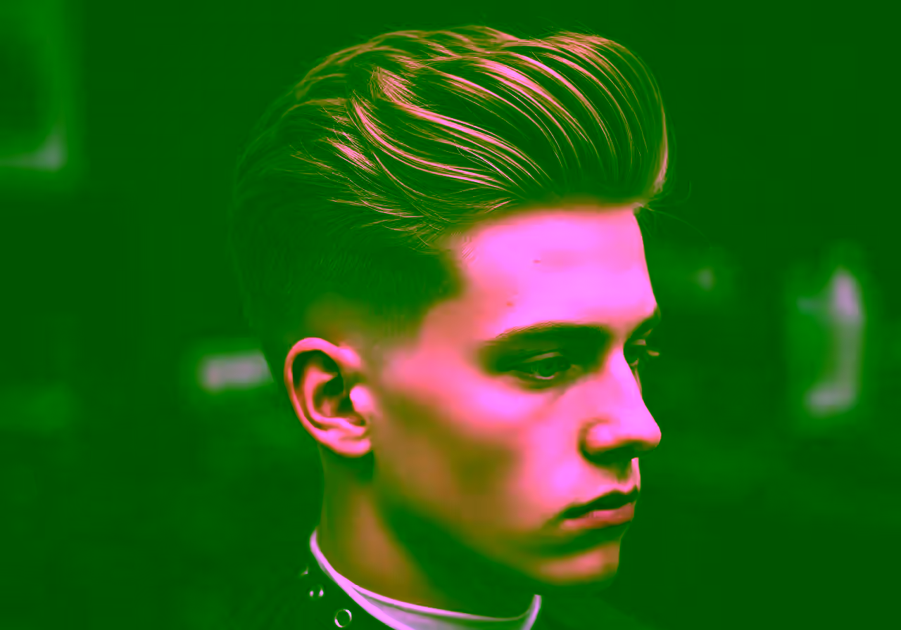 Blowout Medium hairstyle for men 2026 — medium length hairstyles variation, best for fine hair + oval faces, modern barbering by Master Stylist Jessica Hamilton