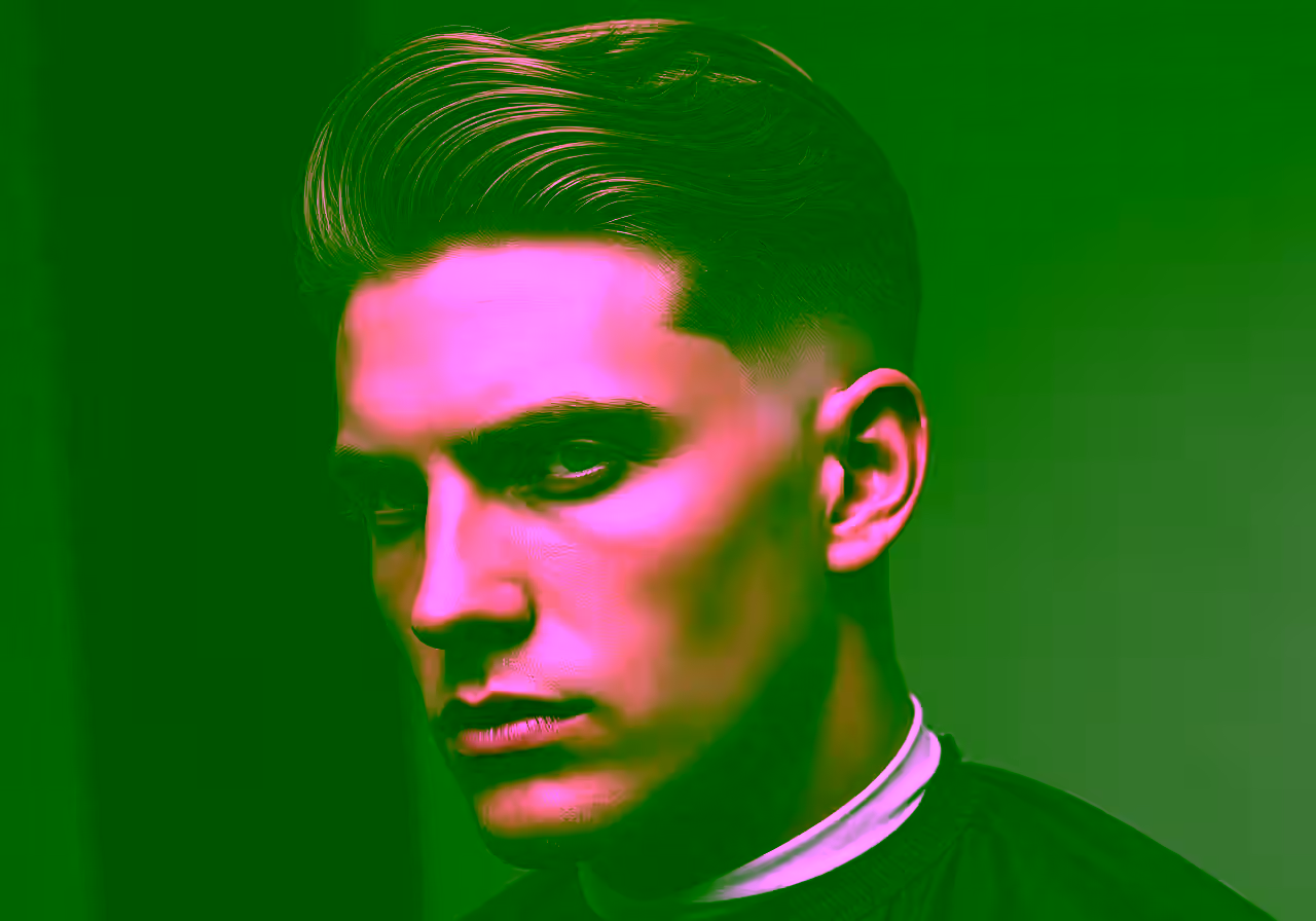 Mid Taper Fade Straight Hair hairstyle for men 2026 — medium taper fade variation, best for oval, heart, round faces + straight hair, modern barbering by Master Stylist Jessica Hamilton