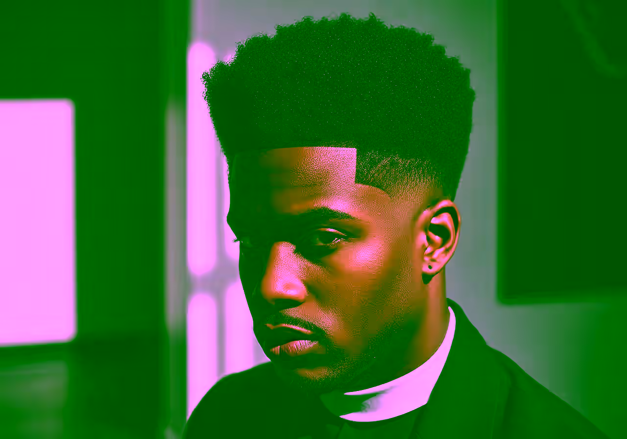 Modern Afro Mid Taper hairstyle for men 2026 — medium taper fade variation, best for round, oval faces + coily/curly hair, modern barbering by Master Stylist Jessica Hamilton