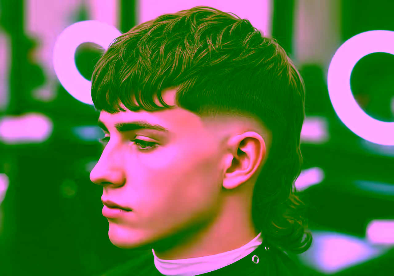Mullet with Curtains hairstyle for men 2026 — modern mullet variation, best for all faces + straight/wavy hair, modern barbering by Master Stylist Jessica Hamilton
