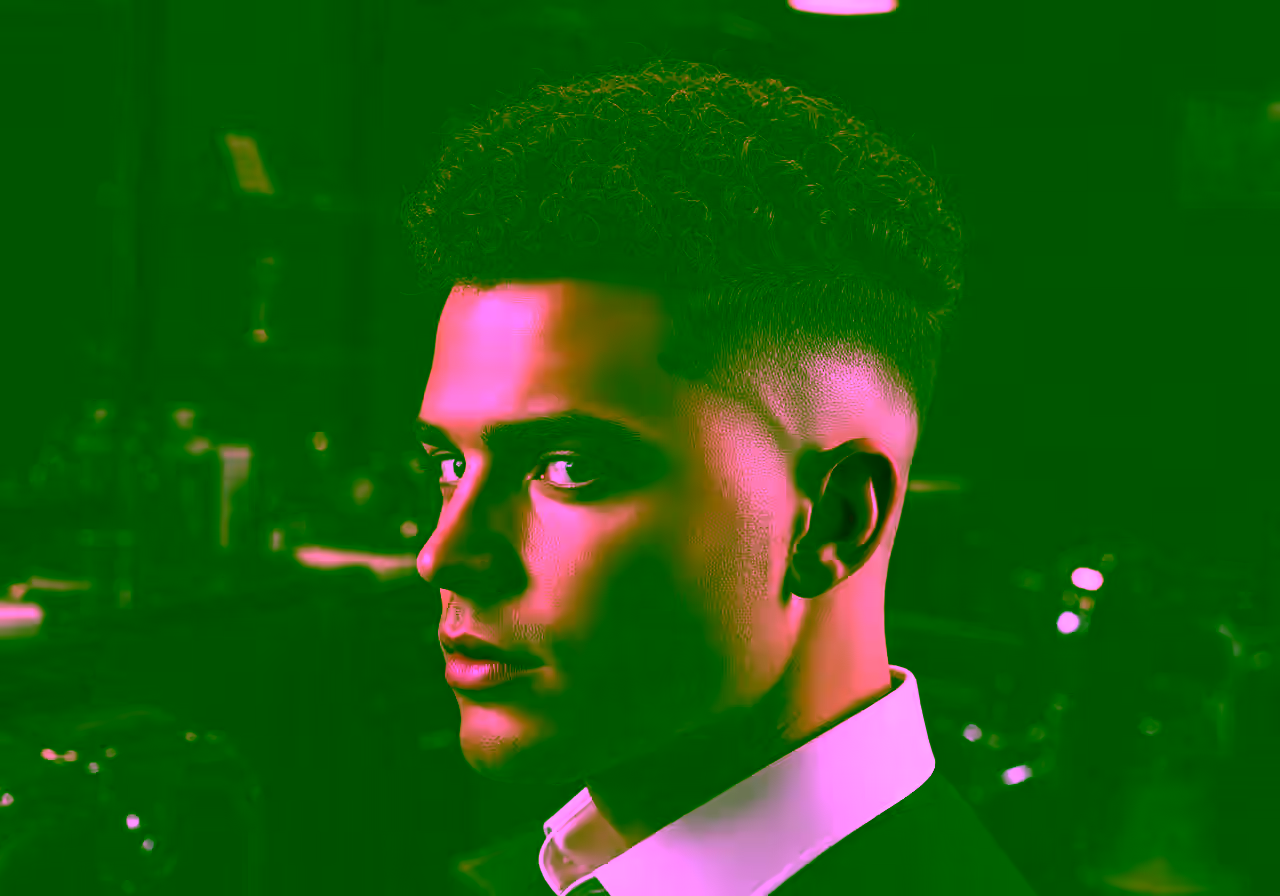 Skin Fade Broccoli Style hairstyle for men 2026 — skin fade variation, best for round/diamond faces + coily hair, modern barbering by Master Stylist Jessica Hamilton