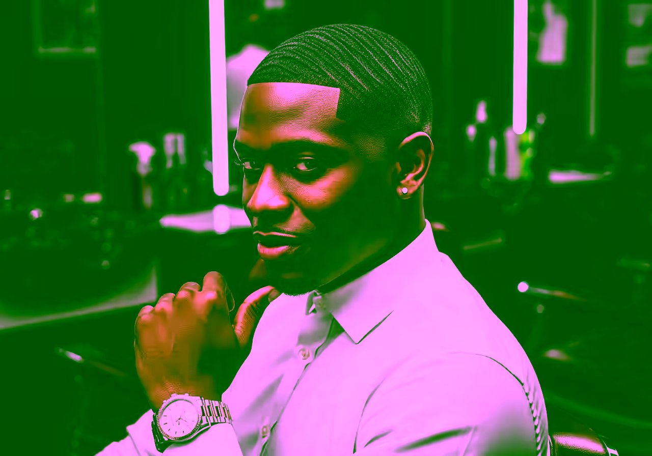 Skin Fade Waves hairstyle for men 2026 — skin fade variation, best for oval, square faces + wavy hair, modern barbering by Master Stylist Jessica Hamilton