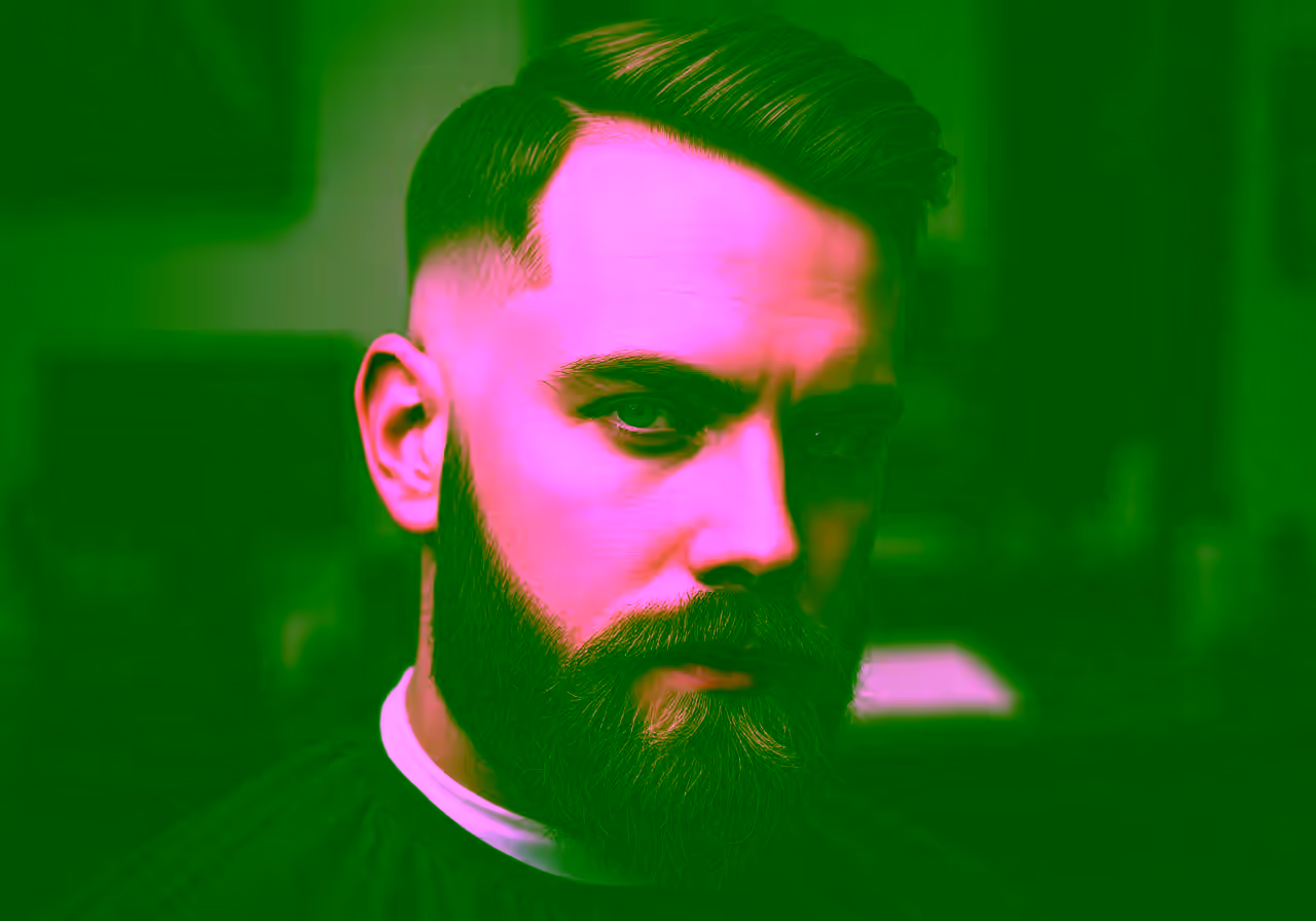 Skin Fade with Beard hairstyle for men 2026 — skin fade variation, best for all faces + any hair type, modern barbering by Master Stylist Jessica Hamilton