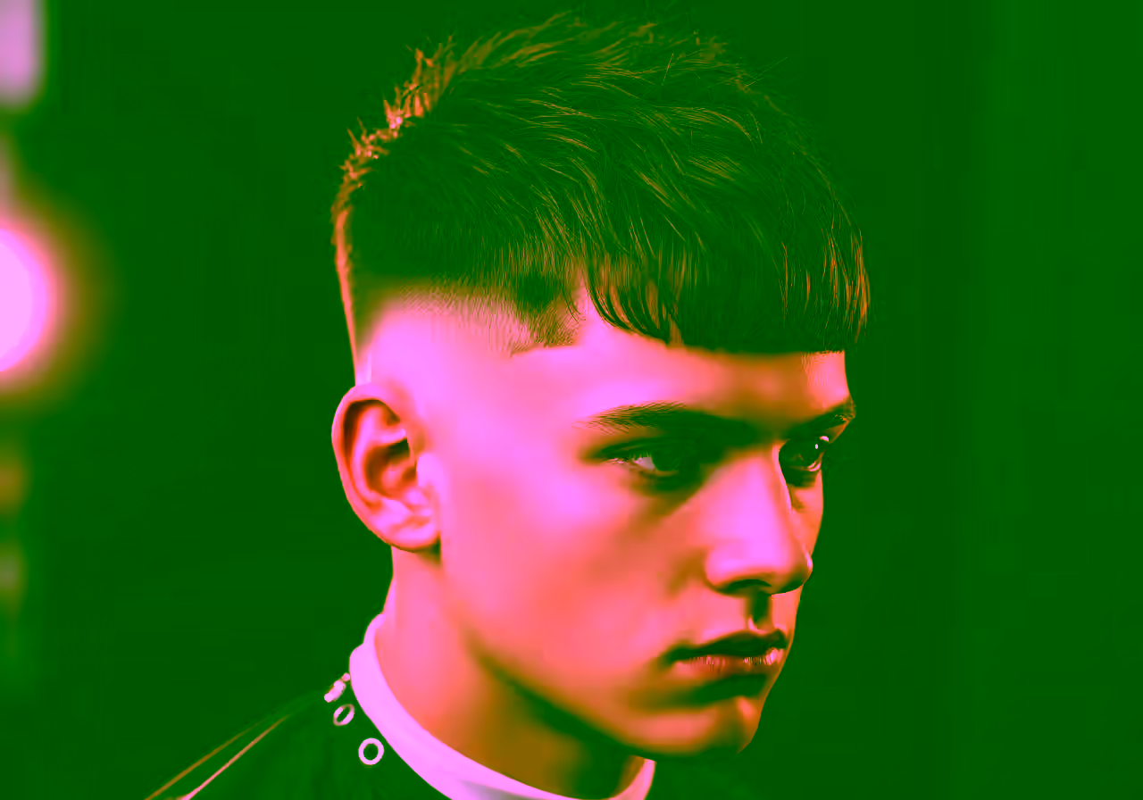 Side Swept Textured Crop hairstyle for men 2026 — textured crop variation, best for oval faces + straight hair, modern barbering by Master Stylist Jessica Hamilton