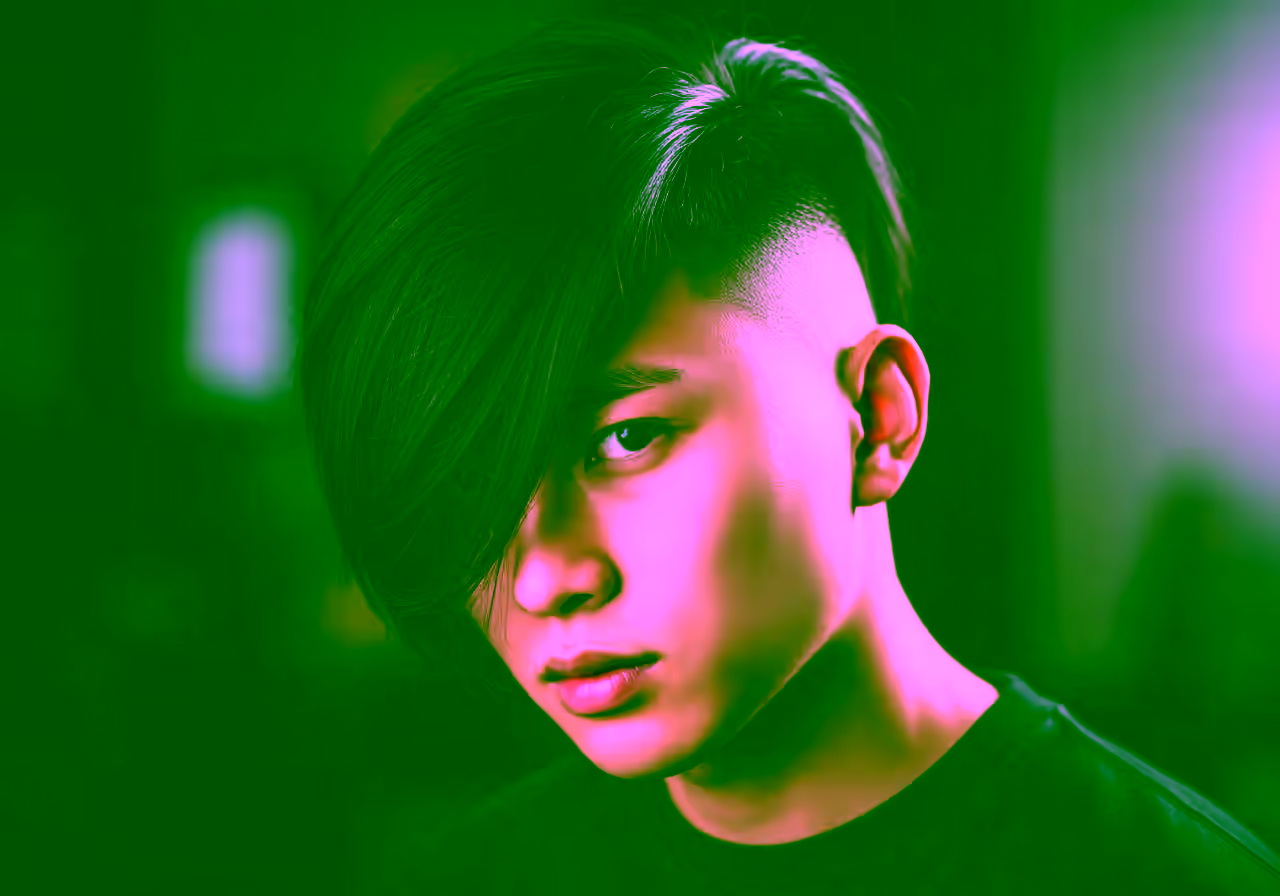Undercut Two-Block hairstyle for men 2026 — undercut variation, best for straight or wavy hair + asian hair textures, modern barbering by Master Stylist Jessica Hamilton